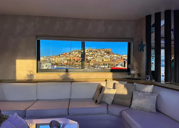 Exclusive Yacht - Sea & Old Town Views - Prime Location Botel