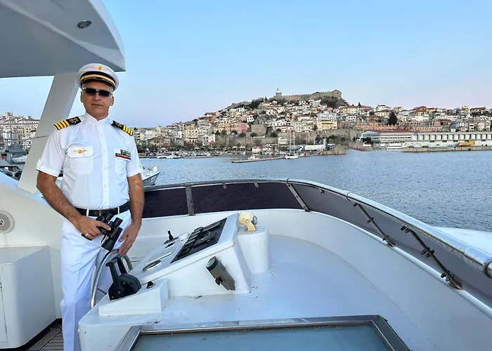 Exclusive Yacht - Sea & Old Town Views - Prime Location
