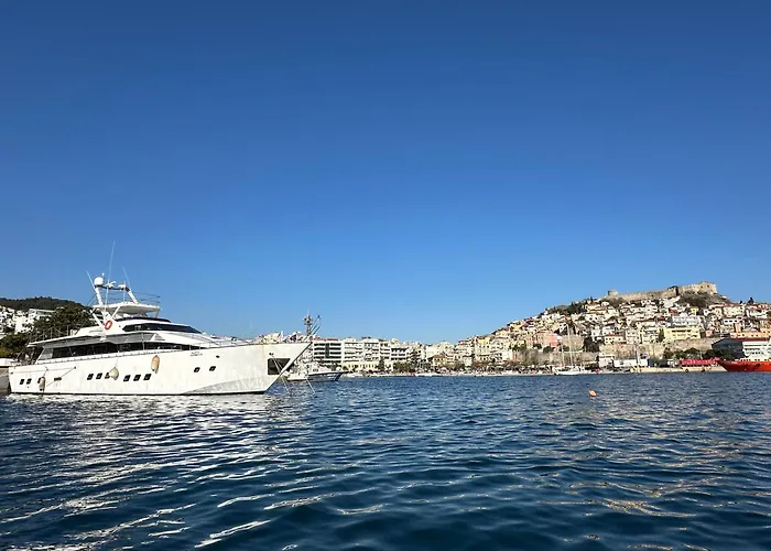 Botel Exclusive Yacht - Sea & Old Town Views - Prime Location