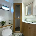 Ботель Majesty Yacht