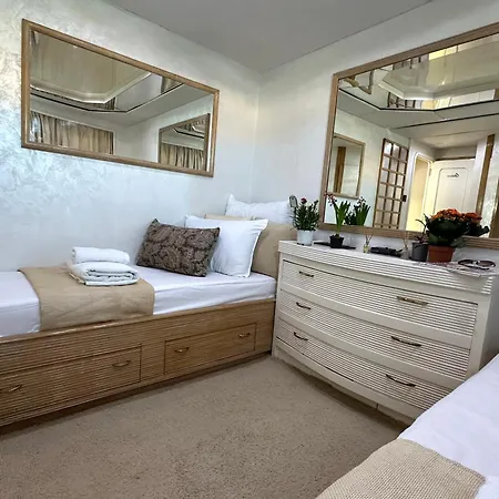 Exclusive Yacht - Sea & Old Town Views - Prime Location كافالا