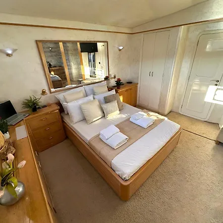 Exclusive Yacht - Sea & Old Town Views - Prime Location * كافالا