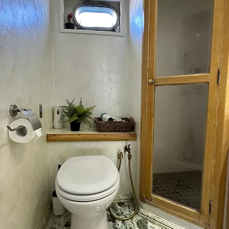 Exclusive Yacht - Sea & Old Town Views - Prime Location Botel