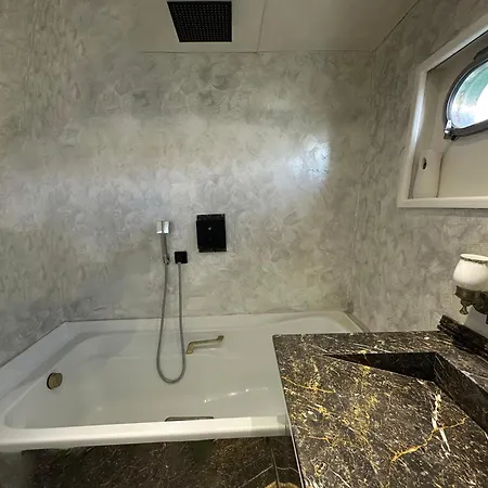 Exclusive Yacht - Sea & Old Town Views - Prime Location بوتيل كافالا